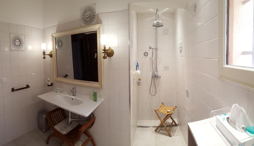 Bed and Breakfast Lamanderie En Provence Аллен Номер фото